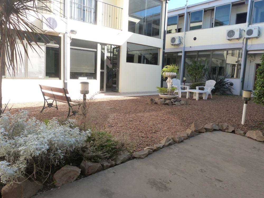 patio1_r