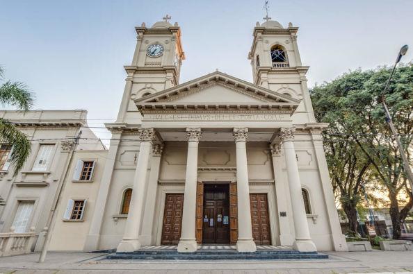 Parroquia de los Santos Justo y Pastor