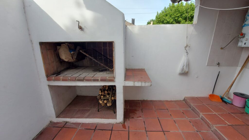 WhatsApp Image 2025-12-05 at 18.39.54 (2)