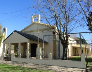 Frente-de-la-capilla-768×599